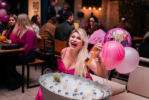 aniversário da barbie humana e influenciadora Letícia Swarovski'