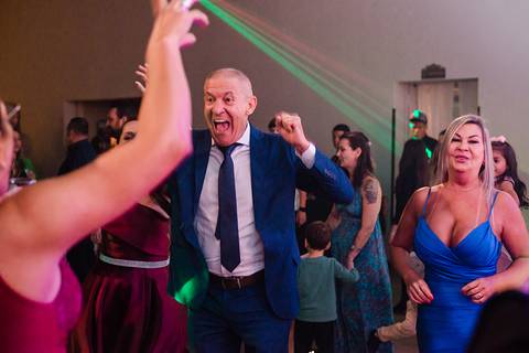 festa de 15 anos da debutante Lívia no espaço Pátio 115 em Cachoeirinha'