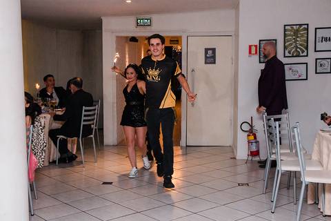 Debutante Vitória Castro em sua festa de 15 anos na Oficina das Festa em Porto Alegre pelo fotógrafo Jeferson Paz'