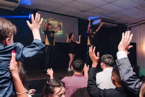 Debutante Vitória Castro em sua festa de 15 anos na Oficina das Festa em Porto Alegre pelo fotógrafo Jeferson Paz'