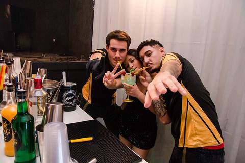 Debutante Vitória Castro em sua festa de 15 anos na Oficina das Festa em Porto Alegre pelo fotógrafo Jeferson Paz'