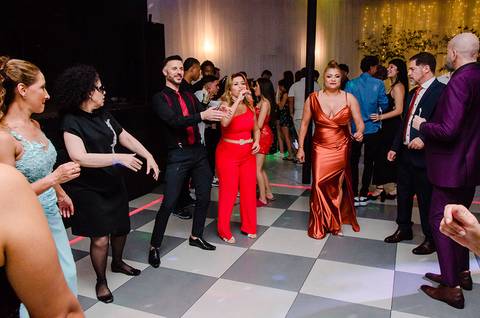 Debutante Vitória Castro em sua festa de 15 anos na Oficina das Festa em Porto Alegre pelo fotógrafo Jeferson Paz'