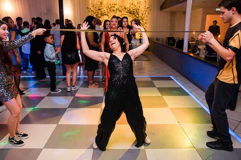 Debutante Vitória Castro em sua festa de 15 anos na Oficina das Festa em Porto Alegre pelo fotógrafo Jeferson Paz'