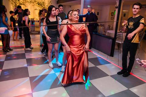 Debutante Vitória Castro em sua festa de 15 anos na Oficina das Festa em Porto Alegre pelo fotógrafo Jeferson Paz'