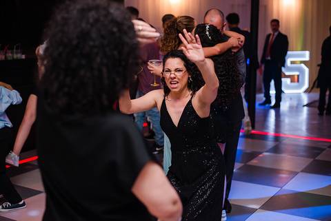 Debutante Vitória Castro em sua festa de 15 anos na Oficina das Festa em Porto Alegre pelo fotógrafo Jeferson Paz'