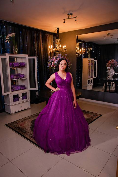 Debutante Vitória Castro em sua festa de 15 anos na Oficina das Festa em Porto Alegre pelo fotógrafo Jeferson Paz'