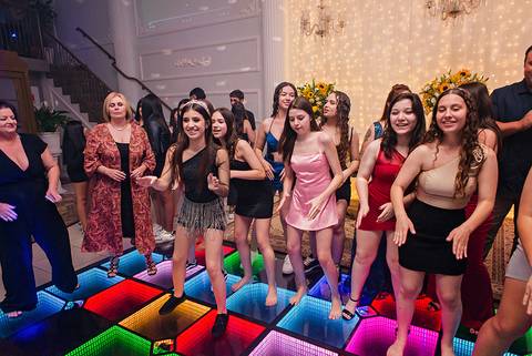 Festa de 15 anos de Vitoria Marini no Espaço É Di Festa by Veroca fotógrafo Jeferson Paz'