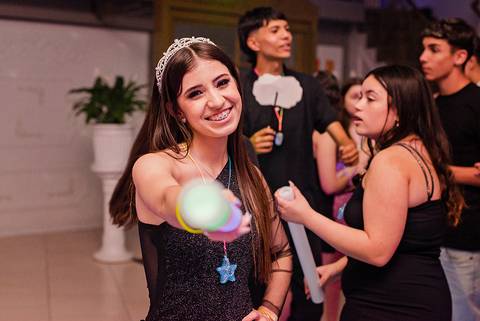 Festa de 15 anos de Vitoria Marini no Espaço É Di Festa by Veroca fotógrafo Jeferson Paz'