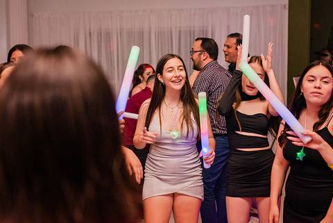 Festa de 15 anos de Vitoria Marini no Espaço É Di Festa by Veroca fotógrafo Jeferson Paz'