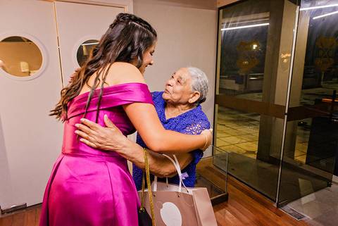 Festa de 15 anos de Pietra Matuziak no salão panorâmico do Grêmio Náutico União em porto alegre fotógrafo jeferson paz'