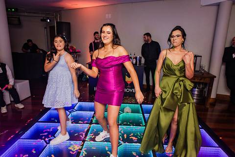 Festa de 15 anos de Pietra Matuziak no salão panorâmico do Grêmio Náutico União em porto alegre fotógrafo jeferson paz'