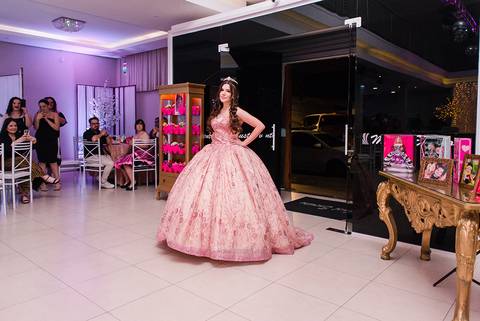 Festa de 15 anos da influencer teen Melissa Fontes no espaço must eventos em sapucaia do sul fotógrafo jeferson paz fotografia fotógrafo 15 anos canoas'