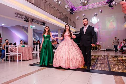 Festa de 15 anos da influencer teen Melissa Fontes no espaço must eventos em sapucaia do sul fotógrafo jeferson paz fotografia fotógrafo 15 anos canoas'