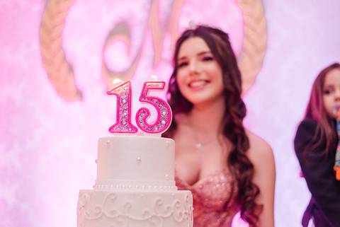 Festa de 15 anos da influencer teen Melissa Fontes no espaço must eventos em sapucaia do sul fotógrafo jeferson paz fotografia fotógrafo 15 anos canoas'