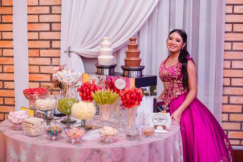 Festa de 15 anos no salão de festas Nostra Casa em Sapucaia do sul com o tema Aladim'