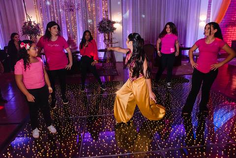 Festa de 15 anos no salão de festas Nostra Casa em Sapucaia do sul com o tema Aladim'