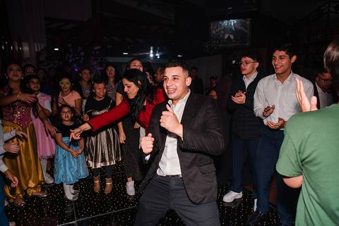Festa de 15 anos no salão de festas Nostra Casa em Sapucaia do sul com o tema Aladim'