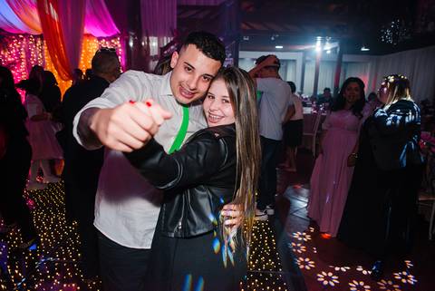 Festa de 15 anos no salão de festas Nostra Casa em Sapucaia do sul com o tema Aladim'