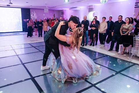 festa de 15 anos de Maria Luísa, casa Blue Moon canoas, fotógrafo Jeferson Paz'