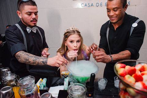 festa de 15 anos de Maria Luísa, casa Blue Moon canoas, fotógrafo Jeferson Paz'