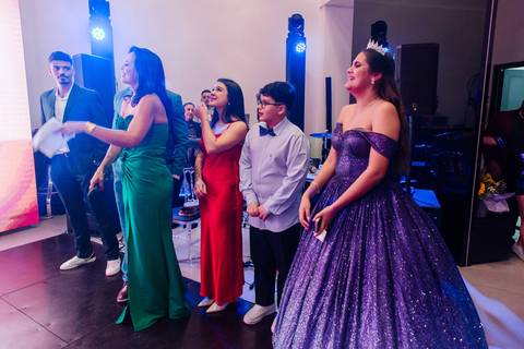 Fotos festa de 15 anos de Mariana Cruz no espaço Le Petit Gourmand em Itajaí - SC Fotógrafo Jeferson Paz'