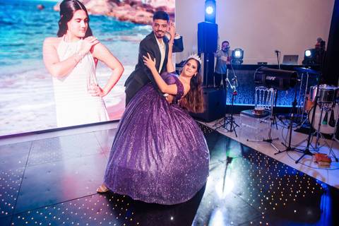 Fotos festa de 15 anos de Mariana Cruz no espaço Le Petit Gourmand em Itajaí - SC Fotógrafo Jeferson Paz'