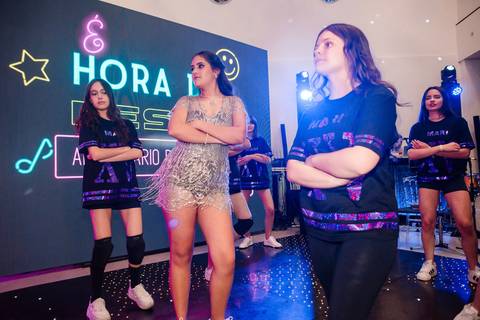 Fotos festa de 15 anos de Mariana Cruz no espaço Le Petit Gourmand em Itajaí - SC Fotógrafo Jeferson Paz'