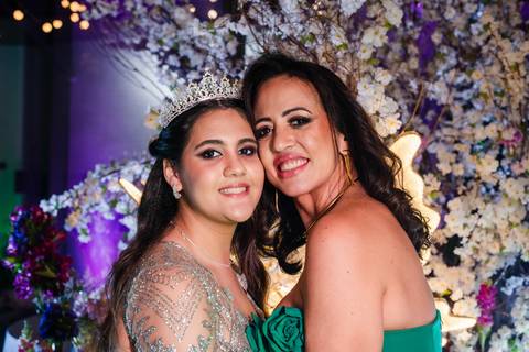 Fotos festa de 15 anos de Mariana Cruz no espaço Le Petit Gourmand em Itajaí - SC Fotógrafo Jeferson Paz'