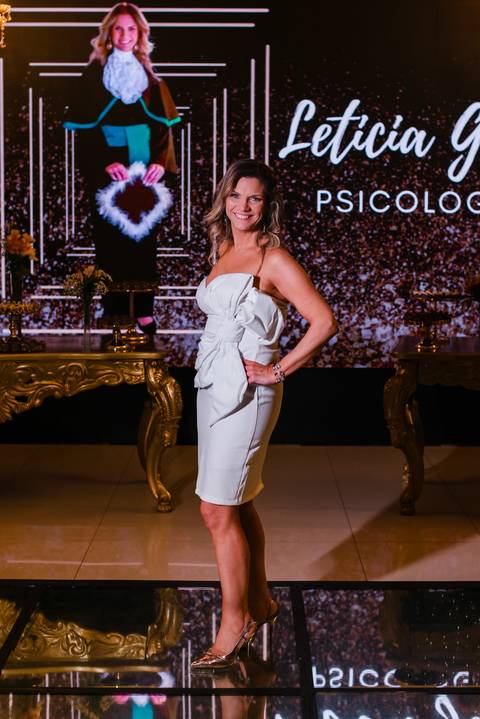 Fotos da formatura de letícia geiss em Canoas pelo fotógrafo jeferson paz'