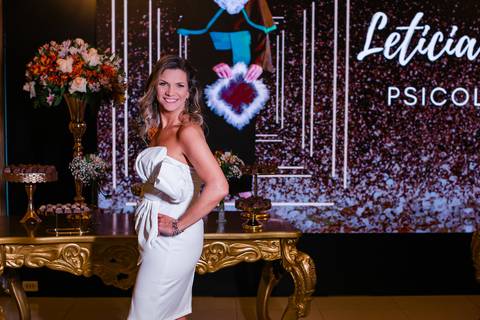 Fotos da formatura de letícia geiss em Canoas pelo fotógrafo jeferson paz'
