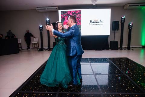 fotos da festa de 15 anos de manuela em canoas pelo fotógrafo Jeferson Paz'