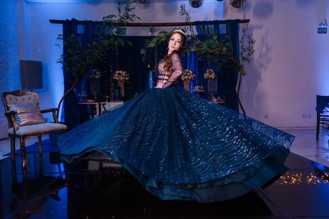 festa de 15 anos de nathalie by jeferson paz fotografia em Thaisa Brusco Beauty Studio e Arte eventos casa de festas'