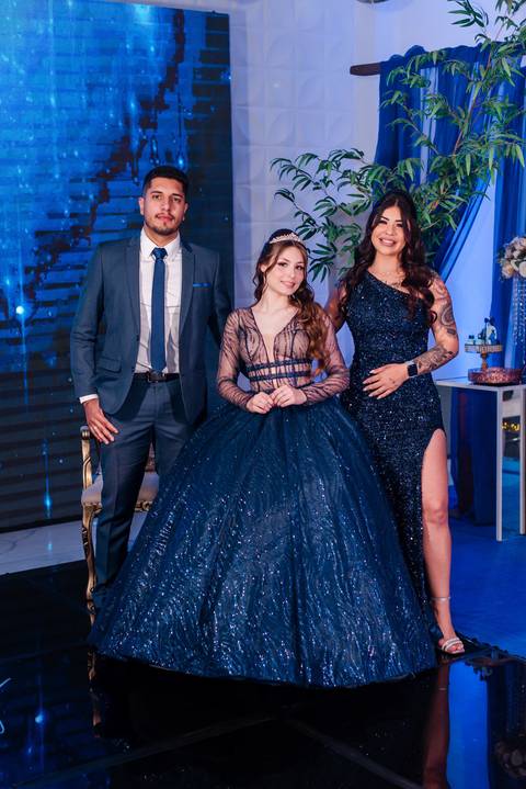 festa de 15 anos de nathalie by jeferson paz fotografia em Thaisa Brusco Beauty Studio e Arte eventos casa de festas'