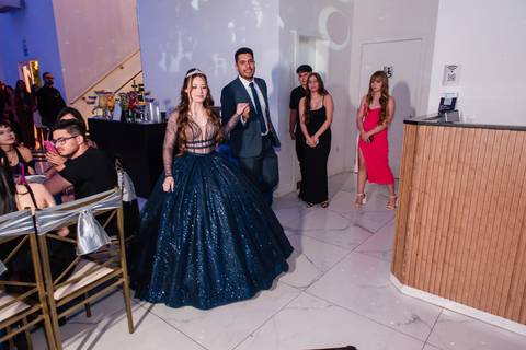 festa de 15 anos de nathalie by jeferson paz fotografia em Thaisa Brusco Beauty Studio e Arte eventos casa de festas'