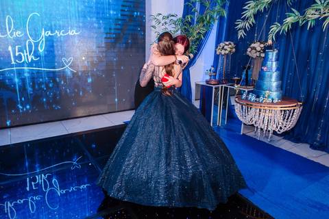 festa de 15 anos de nathalie by jeferson paz fotografia em Thaisa Brusco Beauty Studio e Arte eventos casa de festas'