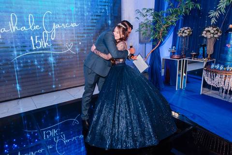 festa de 15 anos de nathalie by jeferson paz fotografia em Thaisa Brusco Beauty Studio e Arte eventos casa de festas'