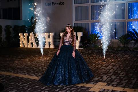 festa de 15 anos de nathalie by jeferson paz fotografia em Thaisa Brusco Beauty Studio e Arte eventos casa de festas'