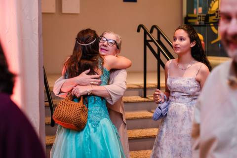 Fotos da festa de 15 anos de manuela flores pelo fotógrafo jeferson paz fotografia no clube do professor gaucho de porto alegre explosao bartenders '