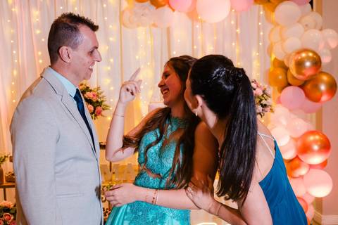 Fotos da festa de 15 anos de manuela flores pelo fotógrafo jeferson paz fotografia no clube do professor gaucho de porto alegre explosao bartenders '