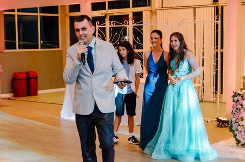 Fotos da festa de 15 anos de manuela flores pelo fotógrafo jeferson paz fotografia no clube do professor gaucho de porto alegre explosao bartenders '