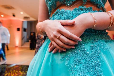 Fotos da festa de 15 anos de manuela flores pelo fotógrafo jeferson paz fotografia no clube do professor gaucho de porto alegre explosao bartenders '