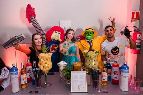 Fotos da festa de 15 anos de manuela flores pelo fotógrafo jeferson paz fotografia no clube do professor gaucho de porto alegre explosao bartenders '