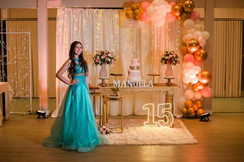 Fotos da festa de 15 anos de manuela flores pelo fotógrafo jeferson paz fotografia no clube do professor gaucho de porto alegre explosao bartenders '