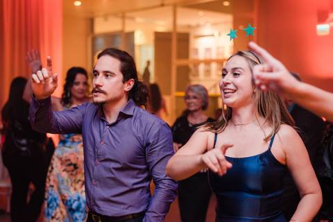 Fotos da festa de 15 anos de manuela flores pelo fotógrafo jeferson paz fotografia no clube do professor gaucho de porto alegre explosao bartenders '