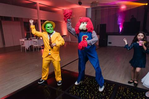 Fotos da festa de 15 anos de manuela flores pelo fotógrafo jeferson paz fotografia no clube do professor gaucho de porto alegre explosao bartenders '