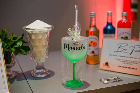 Fotos da festa de 15 anos de manuela flores pelo fotógrafo jeferson paz fotografia no clube do professor gaucho de porto alegre explosao bartenders '