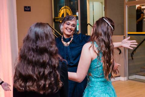 Fotos da festa de 15 anos de manuela flores pelo fotógrafo jeferson paz fotografia no clube do professor gaucho de porto alegre explosao bartenders '