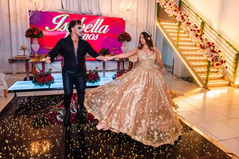 Fotos da festa de 15 anos de Isabella pelo fotógrafo Jeferson Paz'