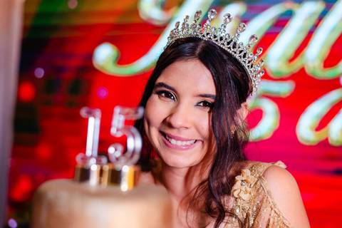Fotos da festa de 15 anos de Isabella pelo fotógrafo Jeferson Paz'