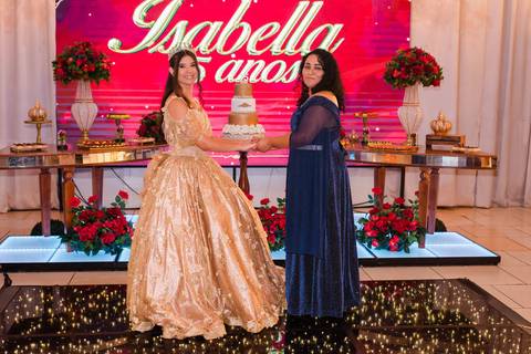 Fotos da festa de 15 anos de Isabella pelo fotógrafo Jeferson Paz'